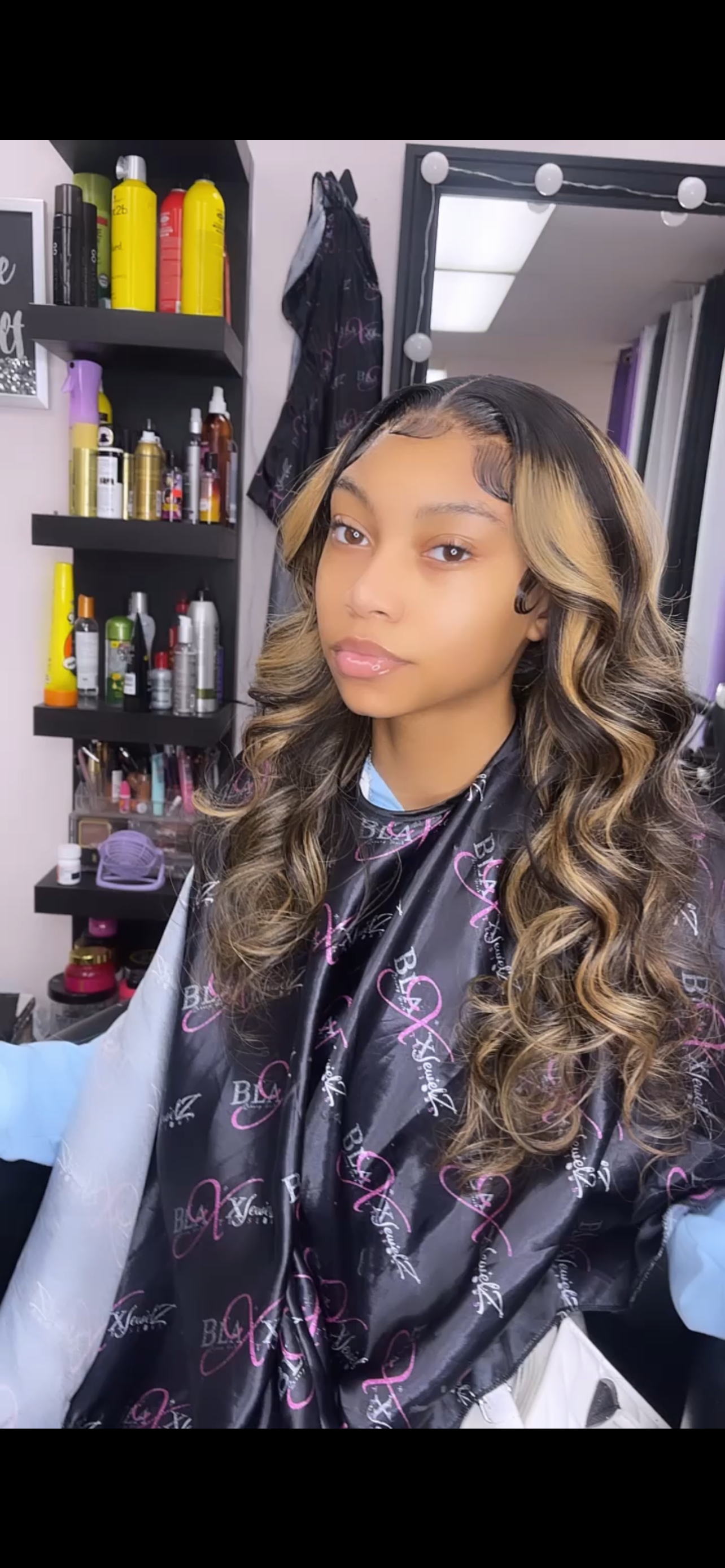 Full Lace Frontal Wigs